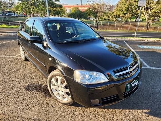 CHEVROLET ASTRA 2.0 MPFI ADVANTAGE 8V FLEX 4P MANUAL CHEVROLET ASTRA 2.0 MPFI ADVANTAGE 8V FLEX 4P MANUAL